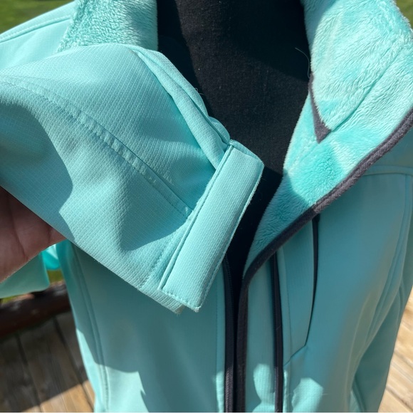 Free Country Women's hard shell Jacket - Picture 5 of 7